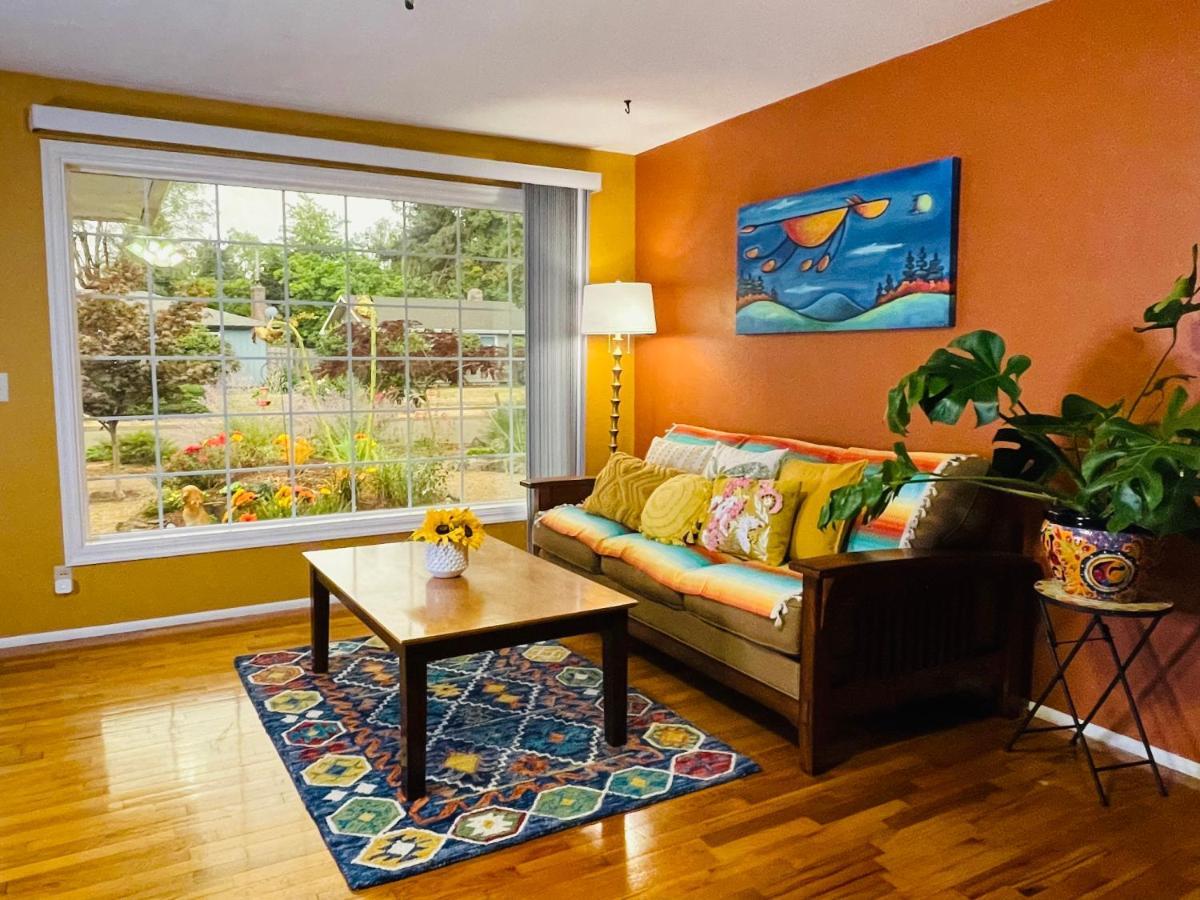 Colorful 50'S Ranch In The Heart Of Eugene别墅 外观 照片